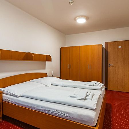 Hotel Garni Vsb Ostrava Eksteriør billede