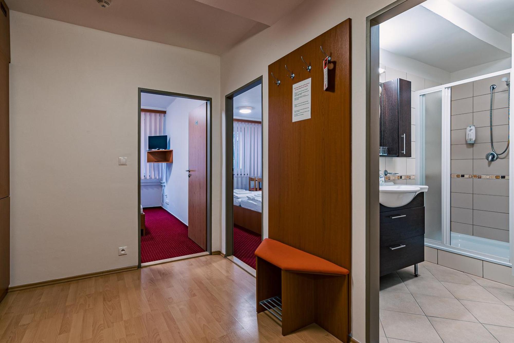 Hotel Garni Vsb Ostrava Eksteriør billede