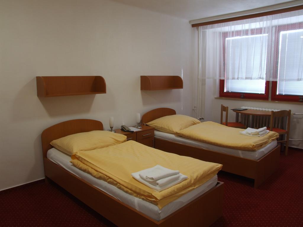 Hotel Garni Vsb Ostrava Værelse billede